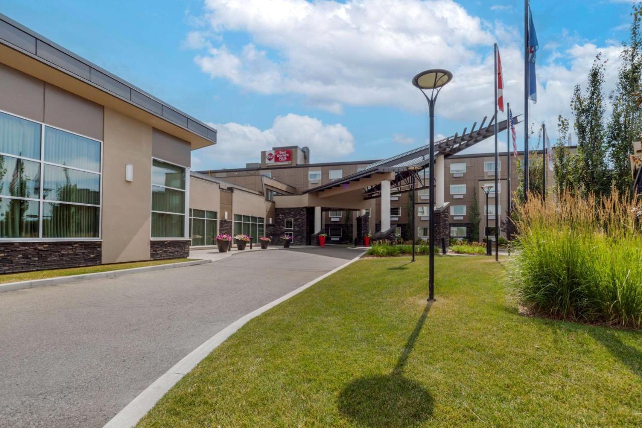 Western Edmonton Airport Hotel